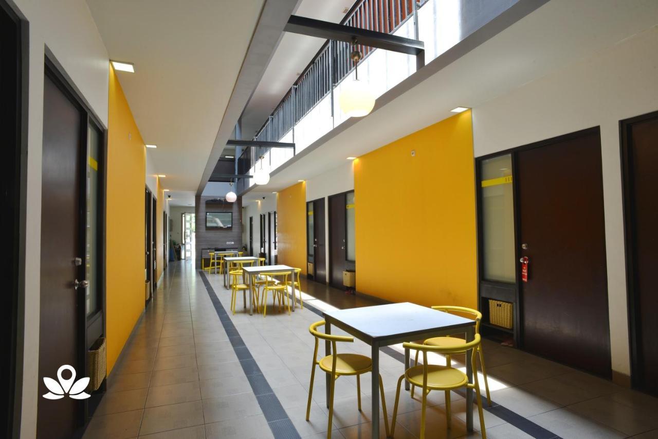 Zen Rooms Setiabudi Barat Jakarta Bagian luar foto