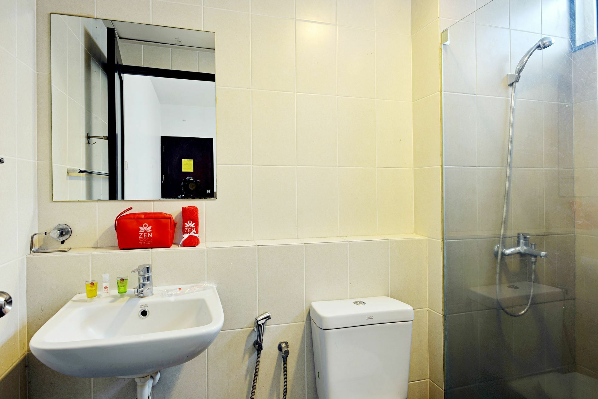 Zen Rooms Setiabudi Barat Jakarta Bagian luar foto